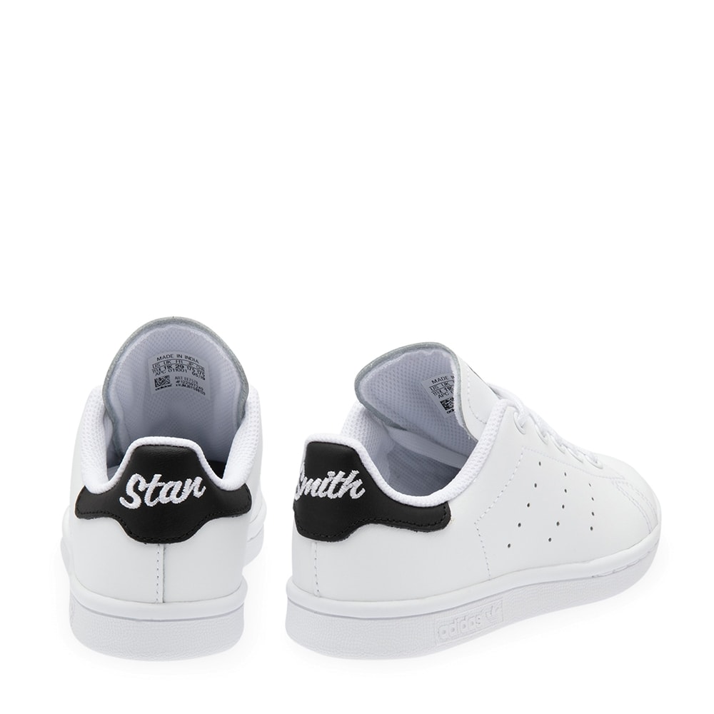 scarpe adidas con scritta dietro