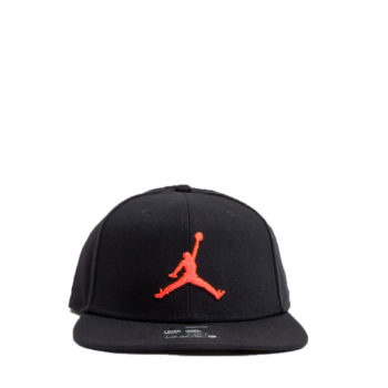 costo cappello jordan